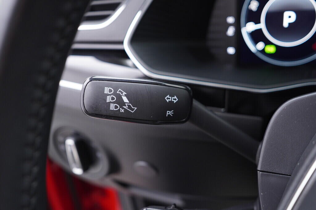 O119V07023_27.webp_SUPERB L&K 2.0 TDI 147 kW automat, DPH