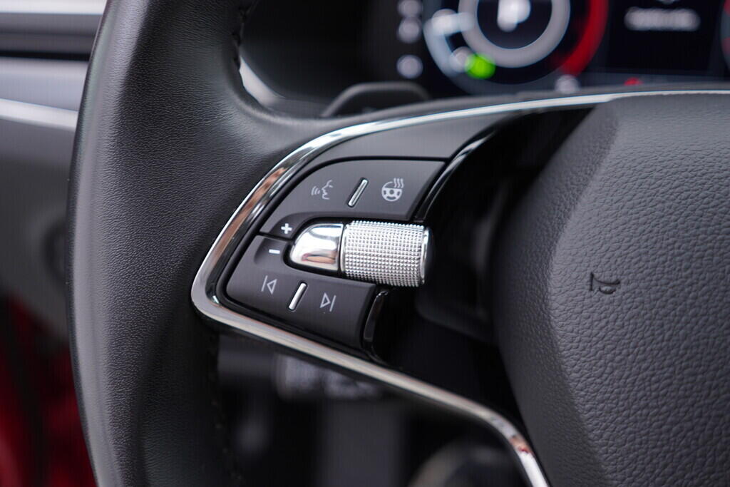 O119V07023_30.webp_SUPERB L&K 2.0 TDI 147 kW automat, DPH