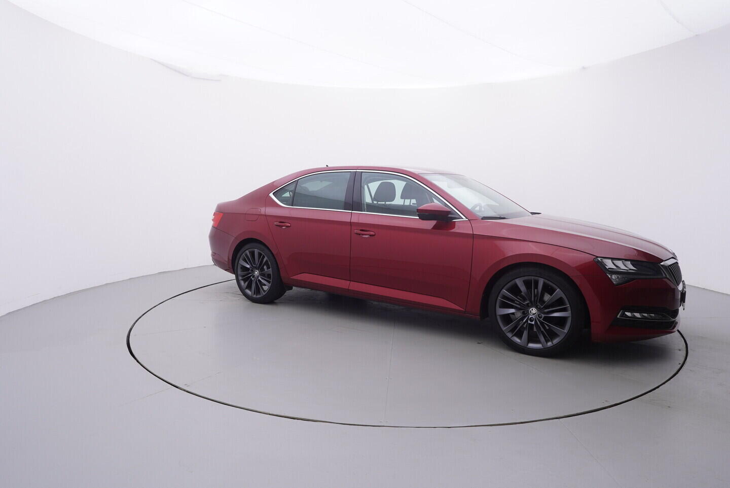 O119V07025_16.webp_SUPERB Style 2.0 TDI 147 kW automat, DPH