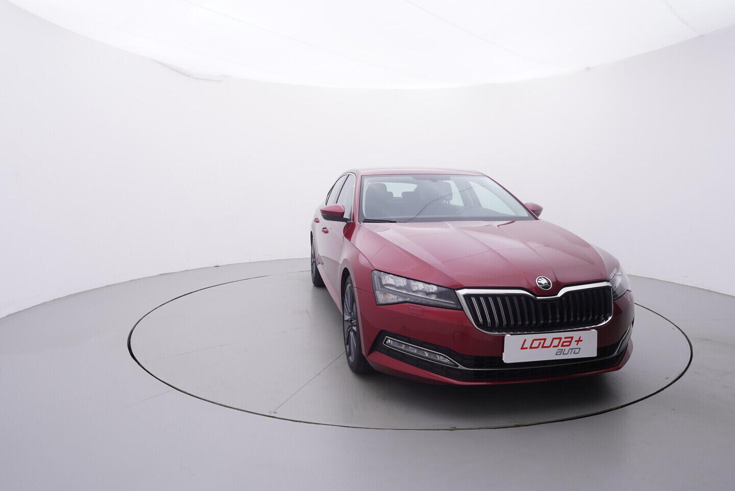 O119V07025_17.webp_SUPERB Style 2.0 TDI 147 kW automat, DPH