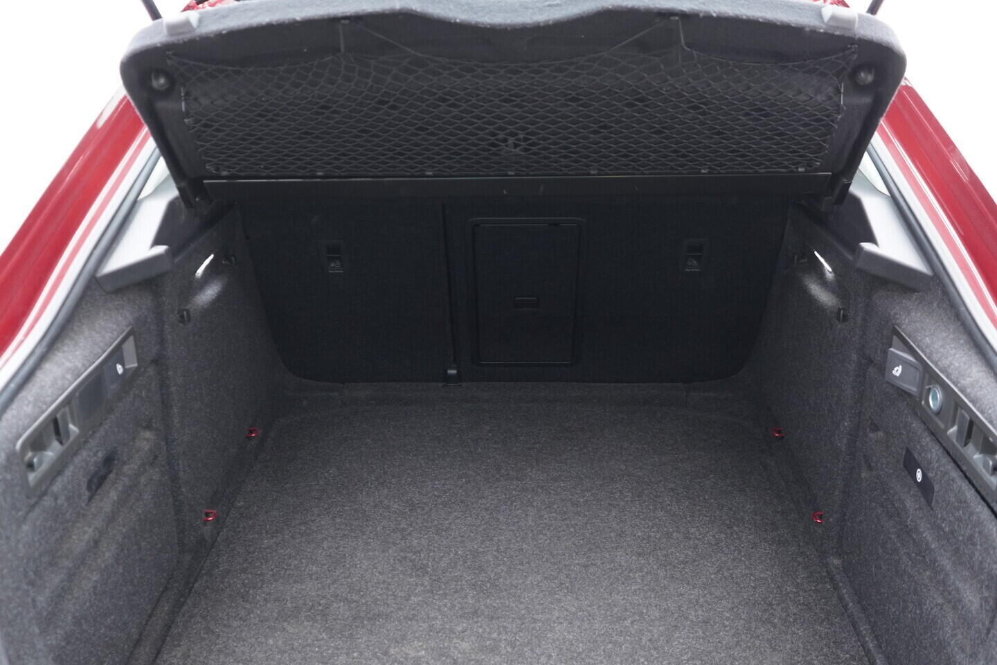 O119V07025_39.webp_SUPERB Style 2.0 TDI 147 kW automat, DPH