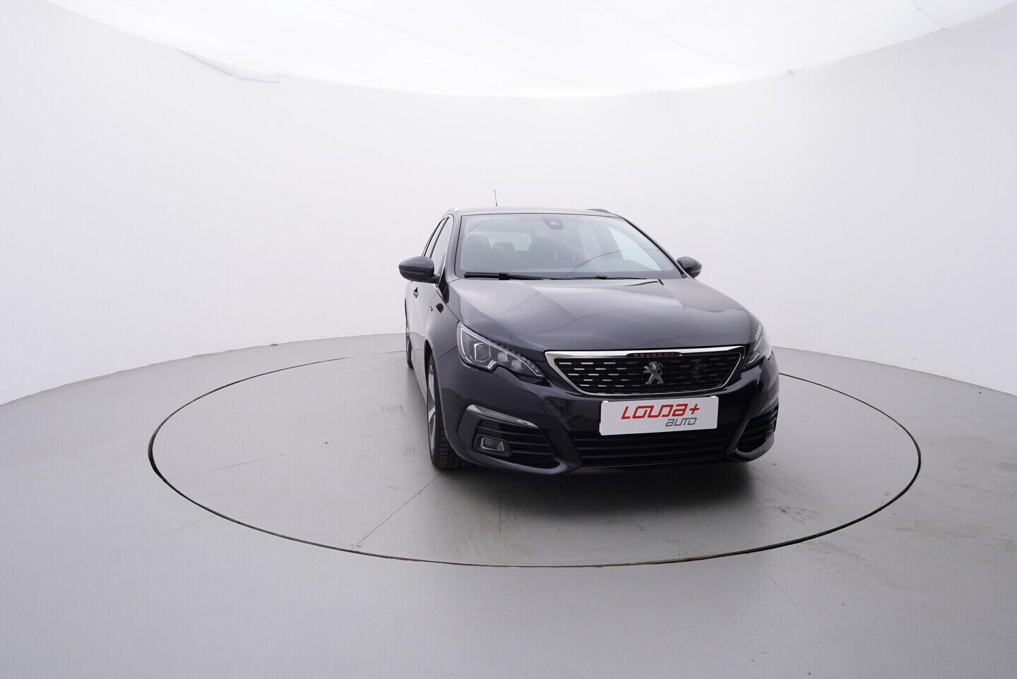 O119V07027_17.webp_308 GT Line  1.5 HDI 96 kW manuál