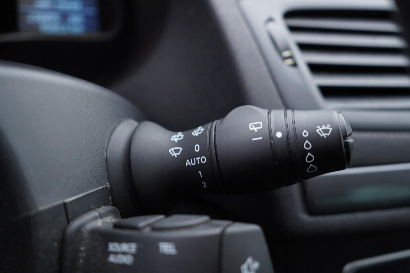 O119V07031_24.webp_MÉGANE Limited 1.5 DCI 81 kW manuál