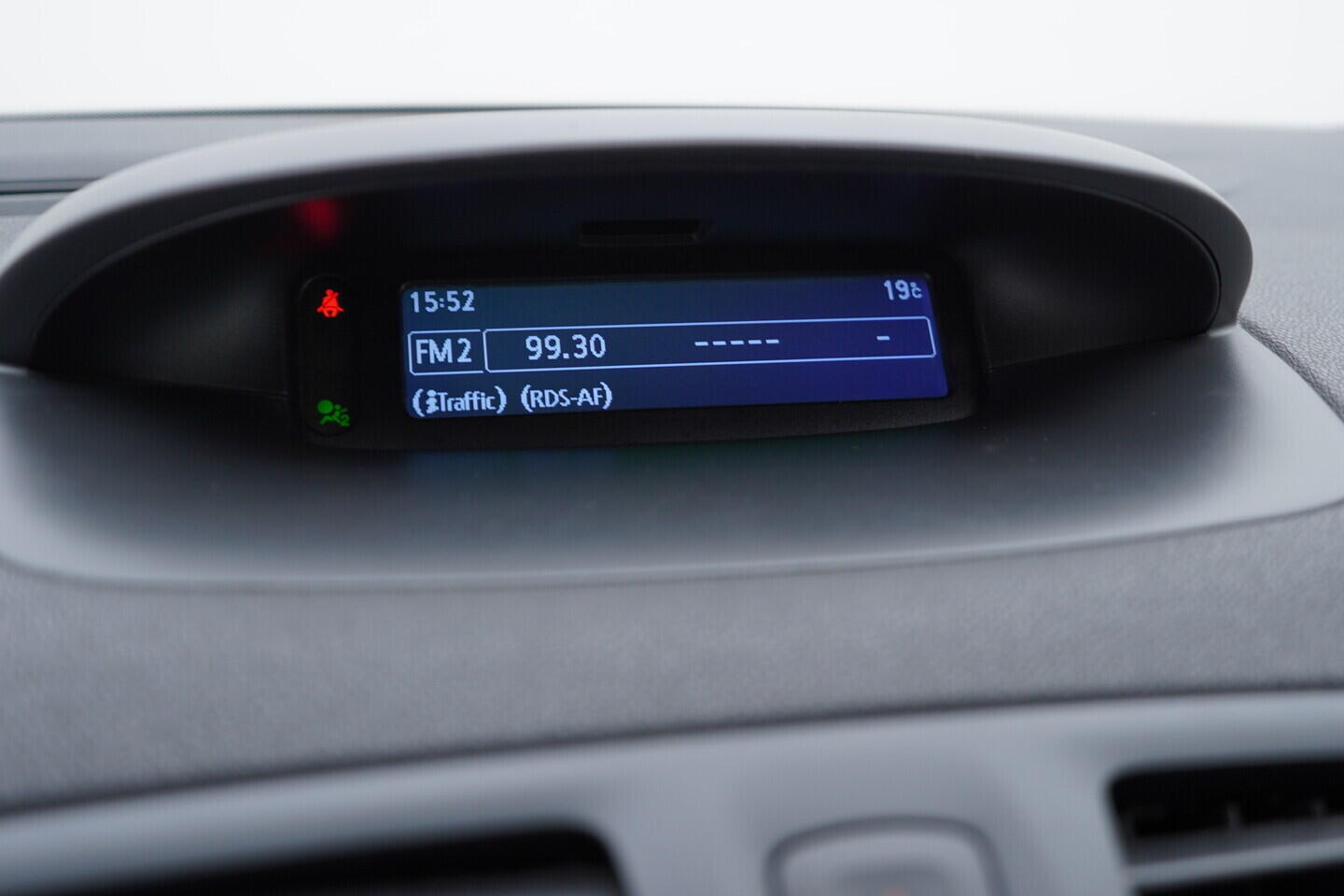 O119V07031_28.webp_MÉGANE Limited 1.5 DCI 81 kW manuál