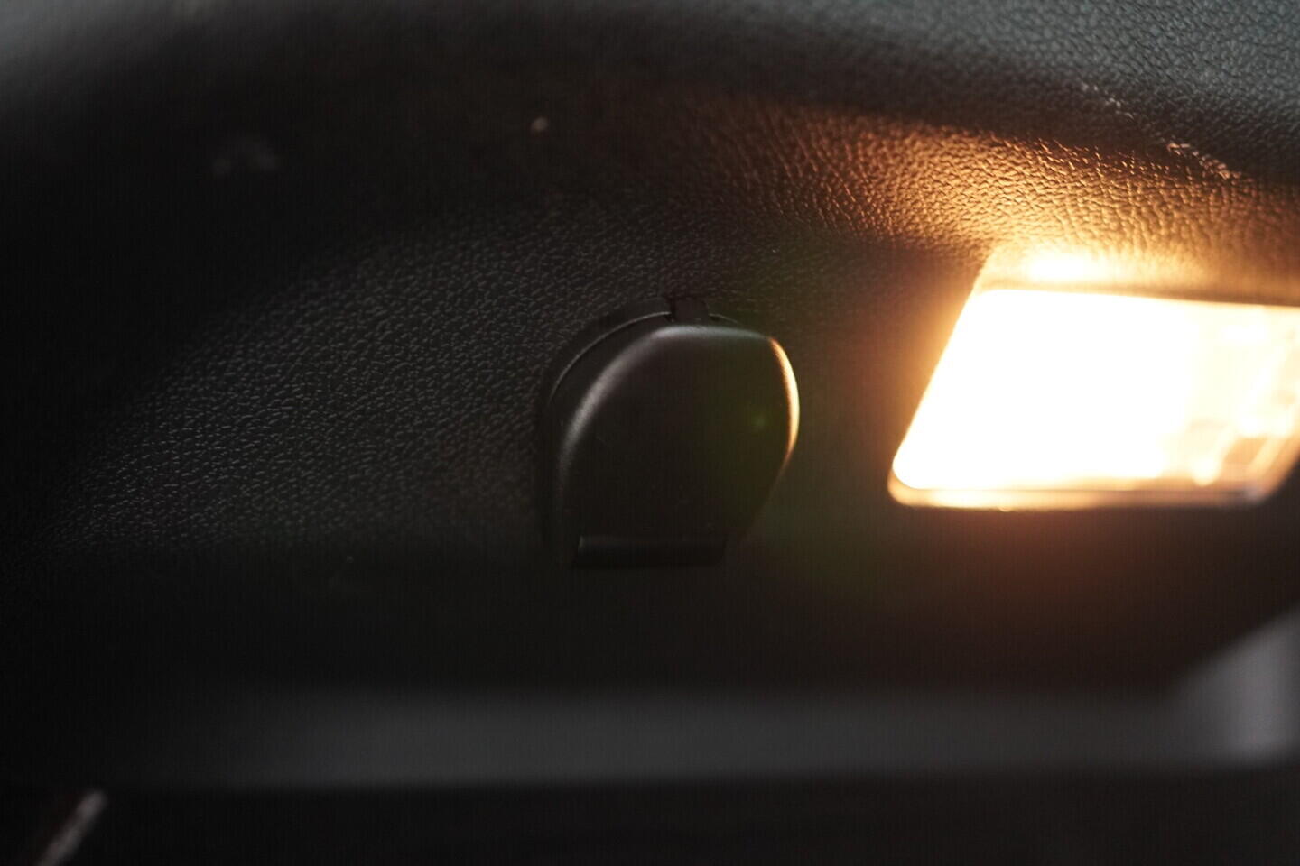 O119V07031_35.webp_MÉGANE Limited 1.5 DCI 81 kW manuál