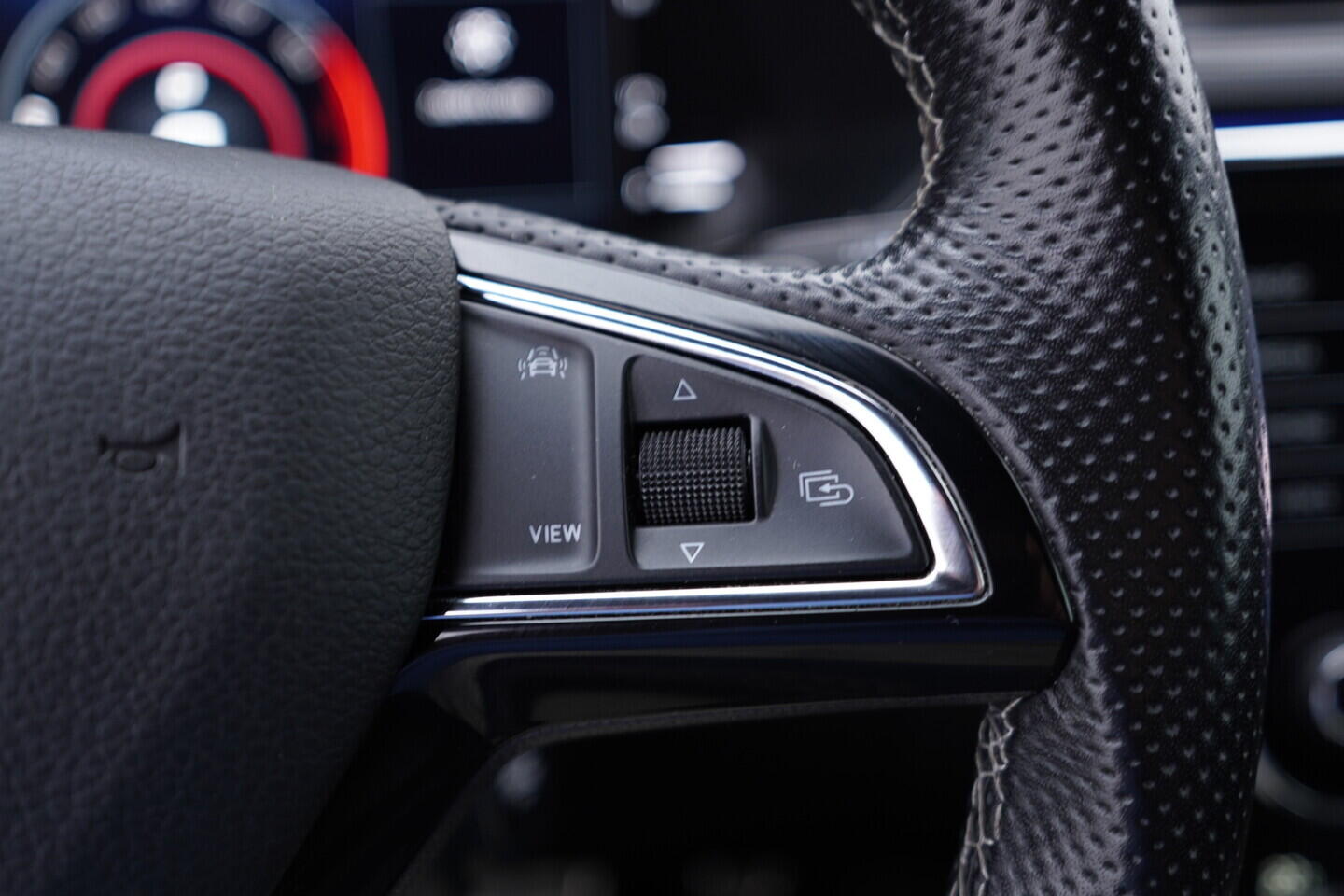 O119V07032_29.webp_SUPERB SportLine 2.0 TSI 140 kW automat, DPH