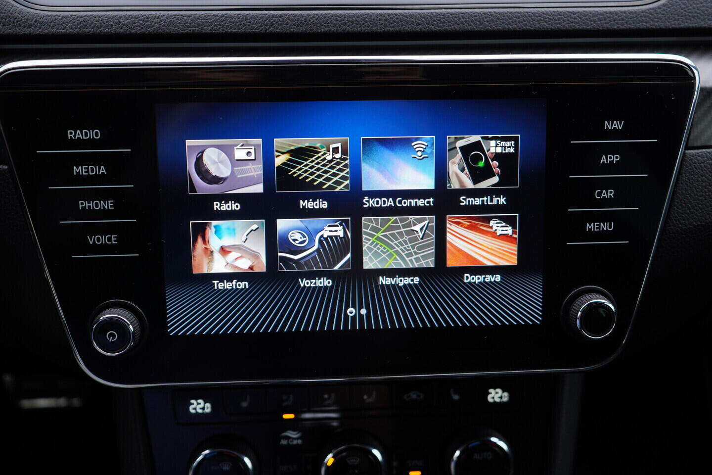 O119V07032_34.webp_SUPERB SportLine 2.0 TSI 140 kW automat, DPH