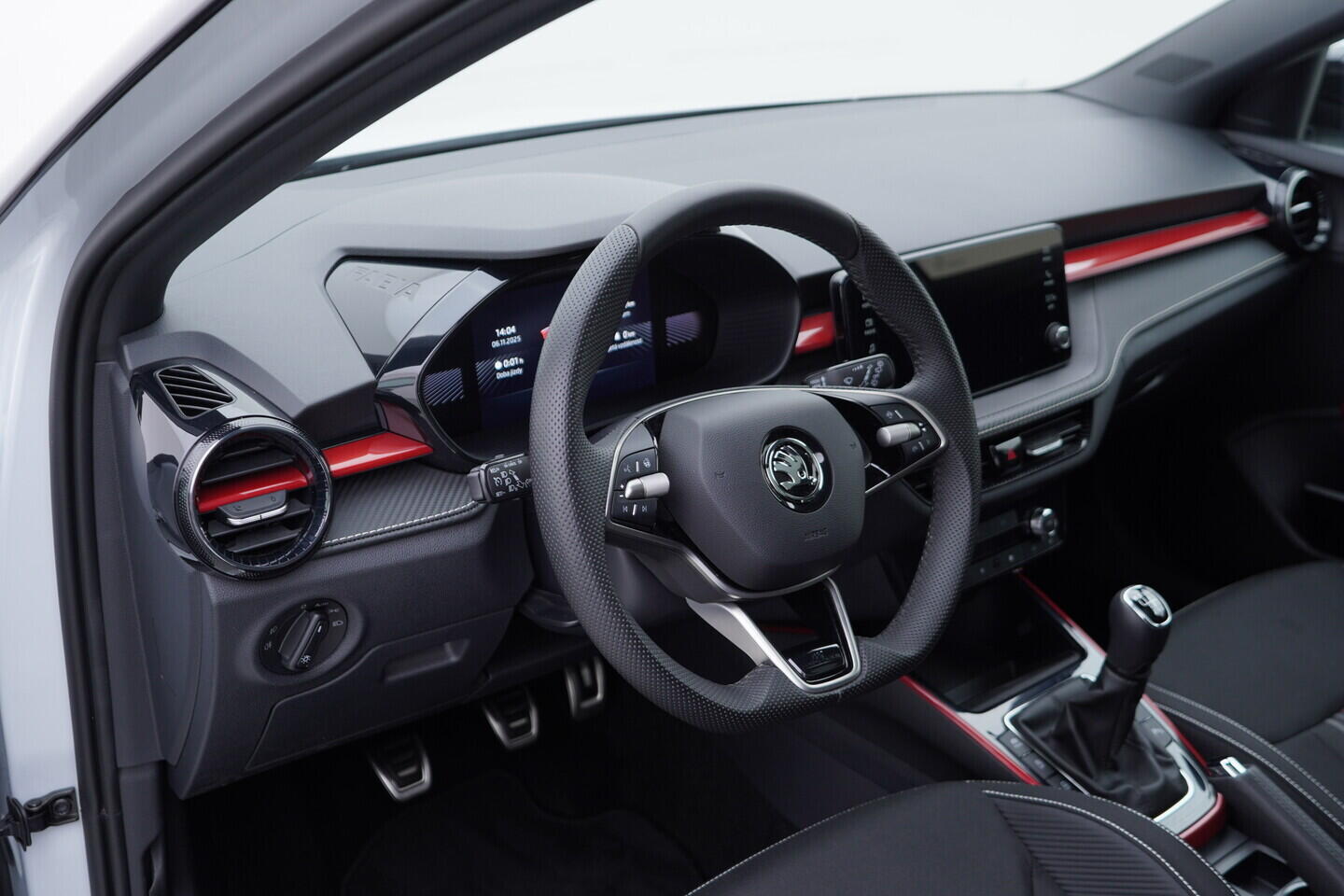 O119V07033_21.webp_FABIA Monte Carlo 1.0 TSI 85 kW manuál, DPH