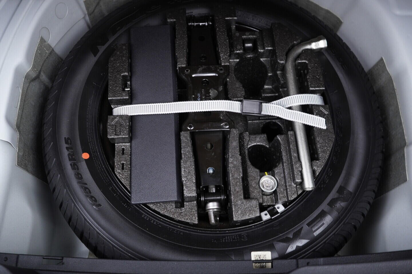 O119V07033_37.webp_FABIA Monte Carlo 1.0 TSI 85 kW manuál, DPH