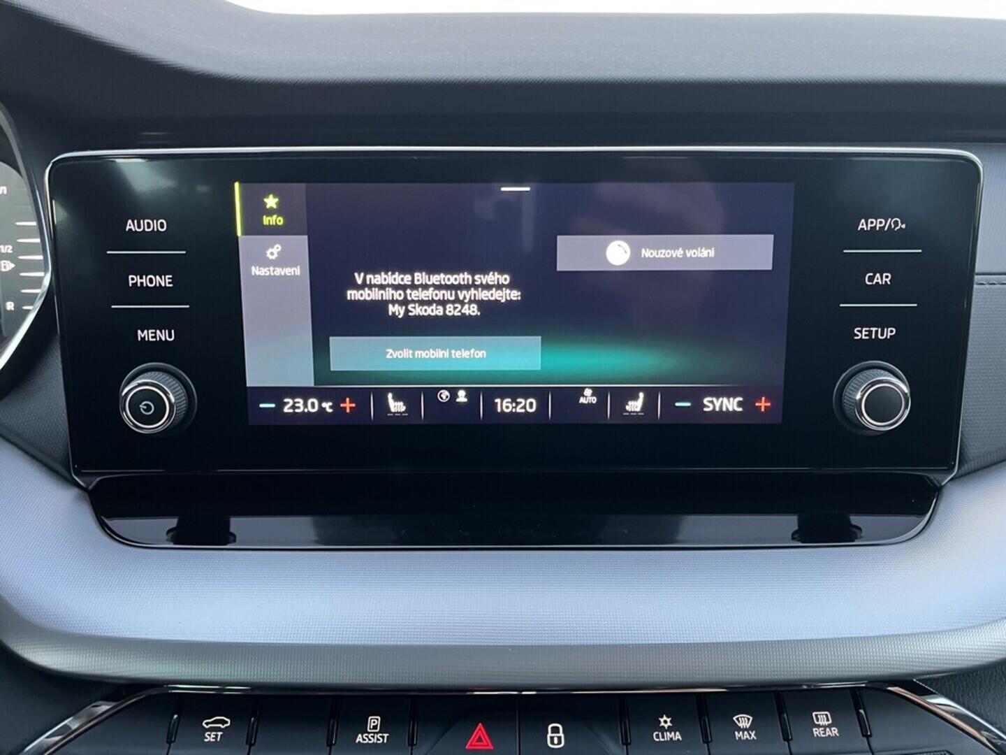 O119V07035_25.webp_OCTAVIA Ambition 2.0 TDI 85 kW manuál, DPH