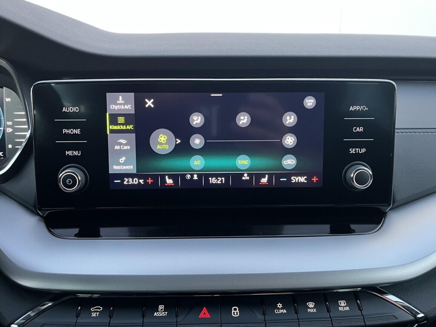 O119V07035_27.webp_OCTAVIA Ambition 2.0 TDI 85 kW manuál, DPH