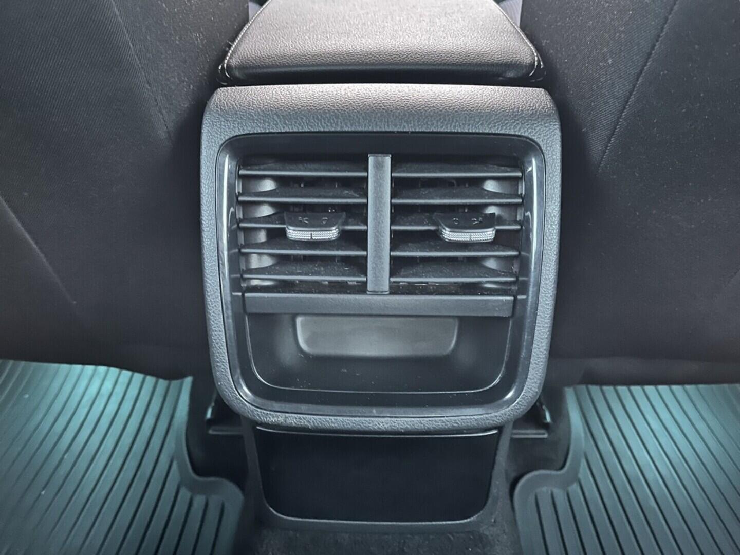 O119V07035_33.webp_OCTAVIA Ambition 2.0 TDI 85 kW manuál, DPH