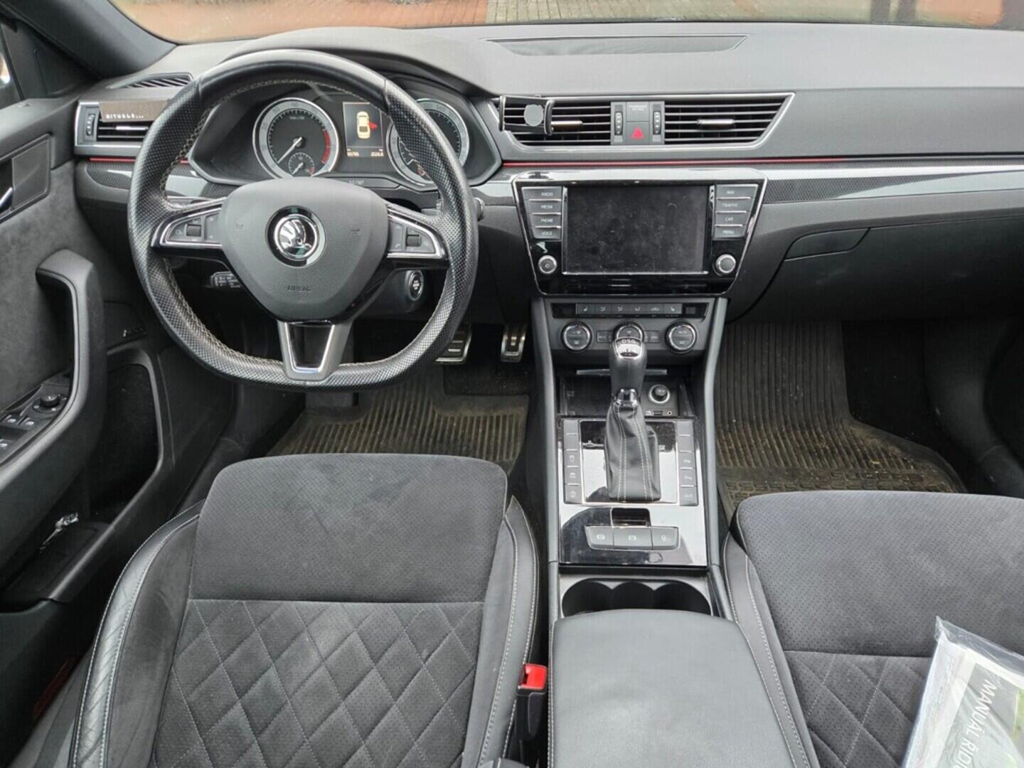 O119V07039_13.webp_SUPERB SportLine 2.0 TSI 206 kW automat