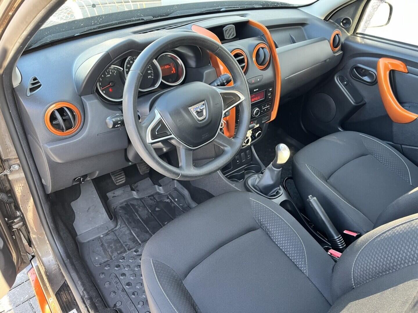 O119V07049_22.webp_DUSTER  1.6 SCe 84 kW manuál