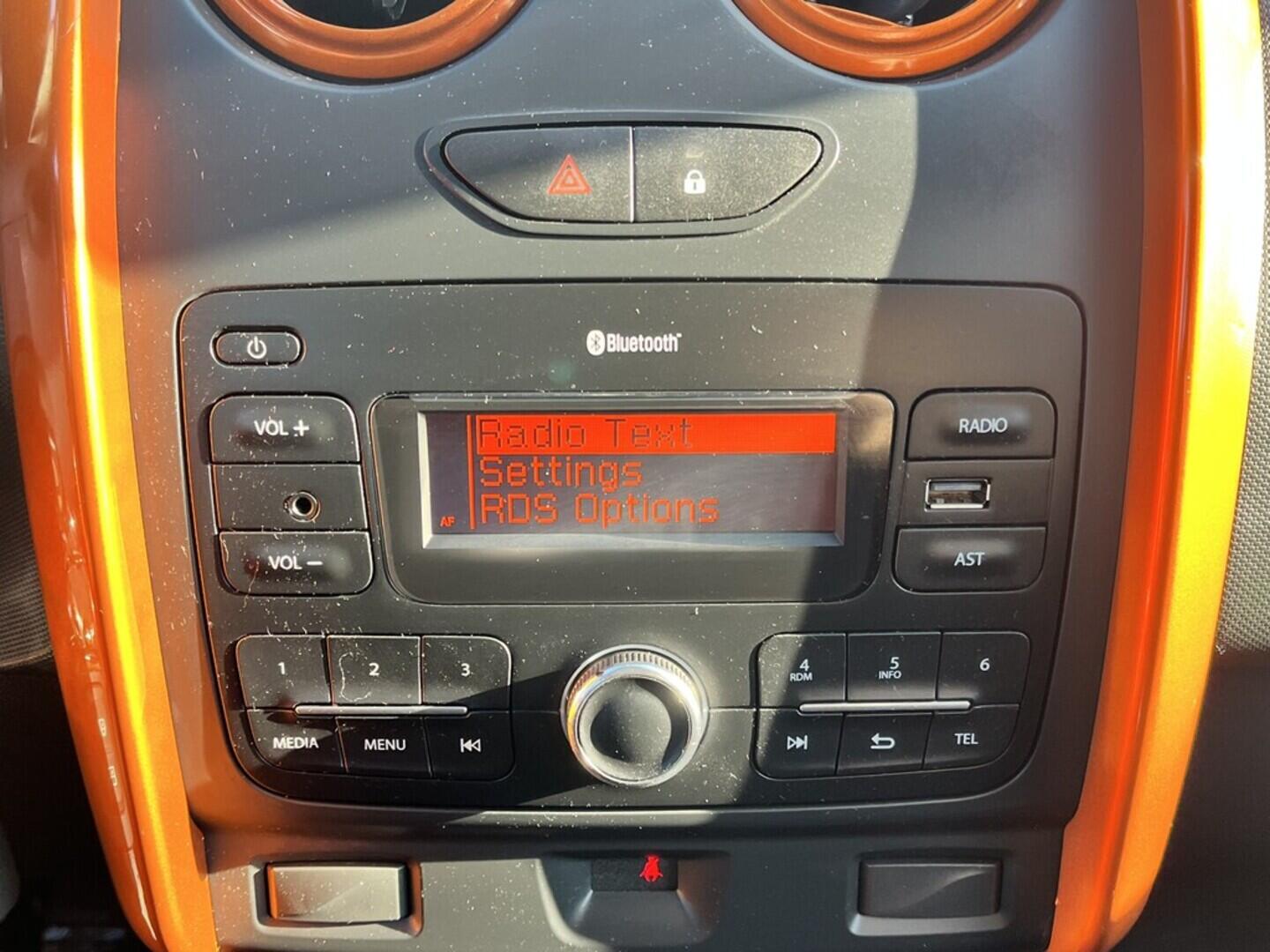 O119V07049_25.webp_DUSTER  1.6 SCe 84 kW manuál