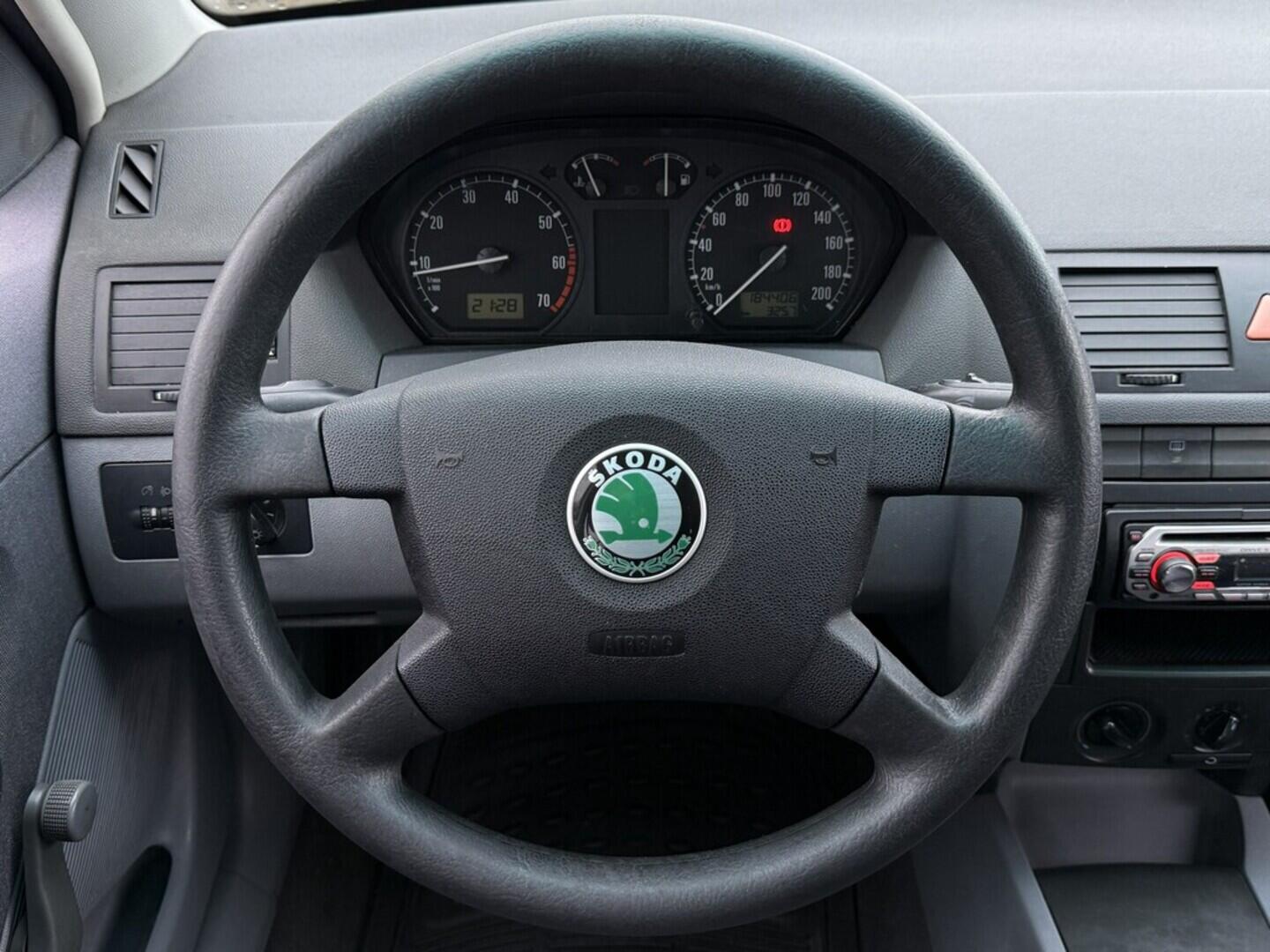 O119V07051_23.webp_FABIA Classic 1.4 HTP 50 kW manuál