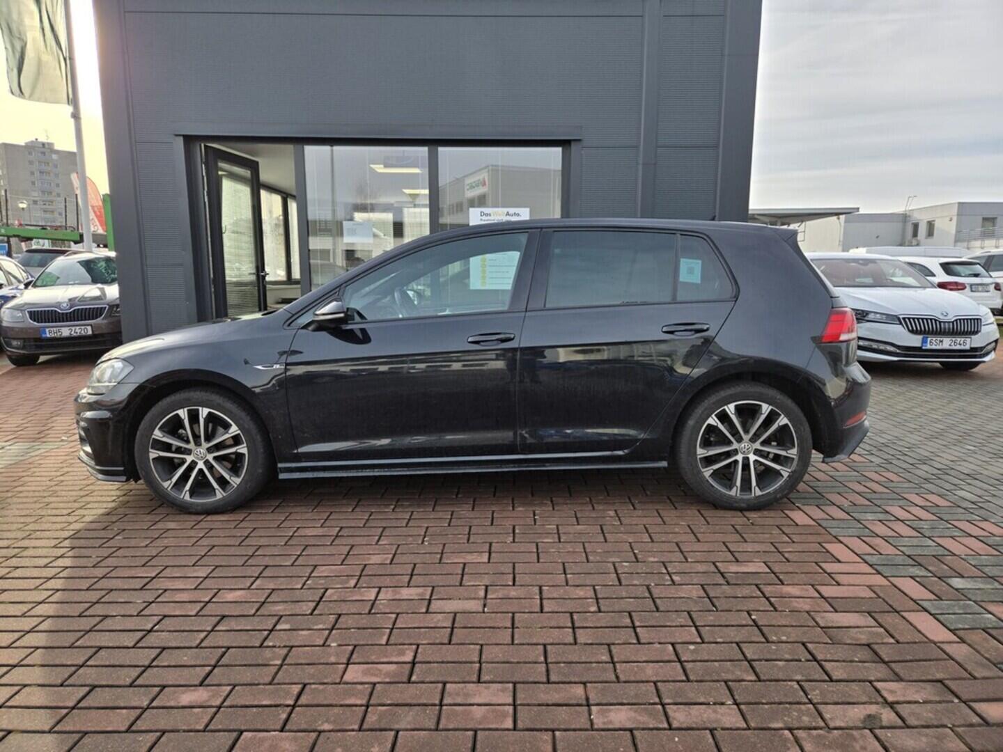 O119V07052_12.webp_GOLF R-Line 1.4 TSI 92 kW manuál, DPH