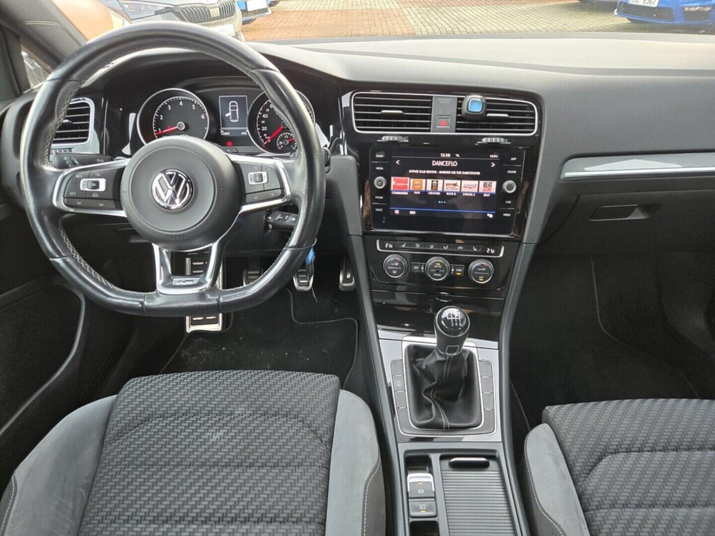 O119V07052_13.webp_GOLF R-Line 1.4 TSI 92 kW manuál, DPH