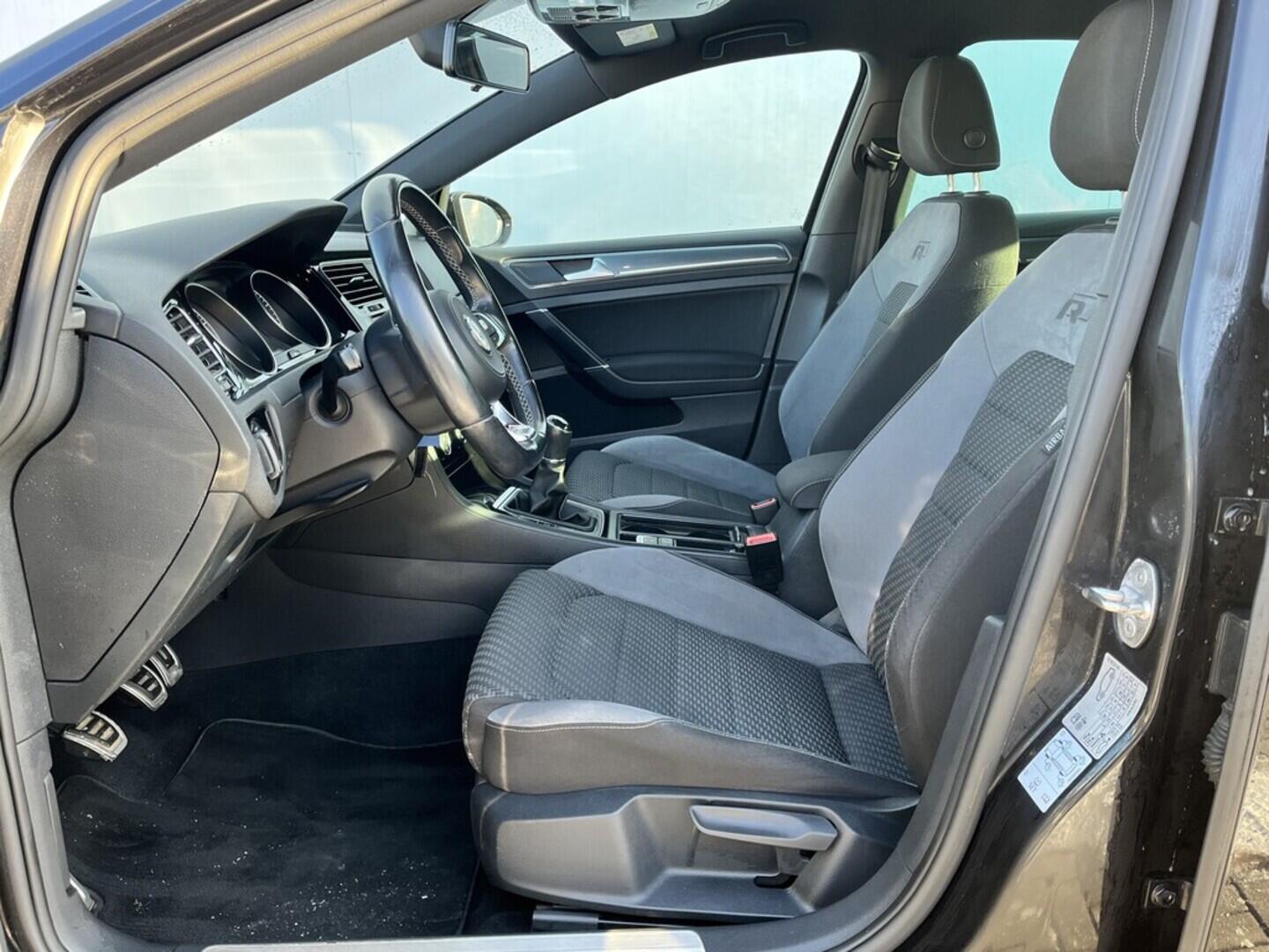 O119V07052_21.webp_GOLF R-Line 1.4 TSI 92 kW manuál, DPH