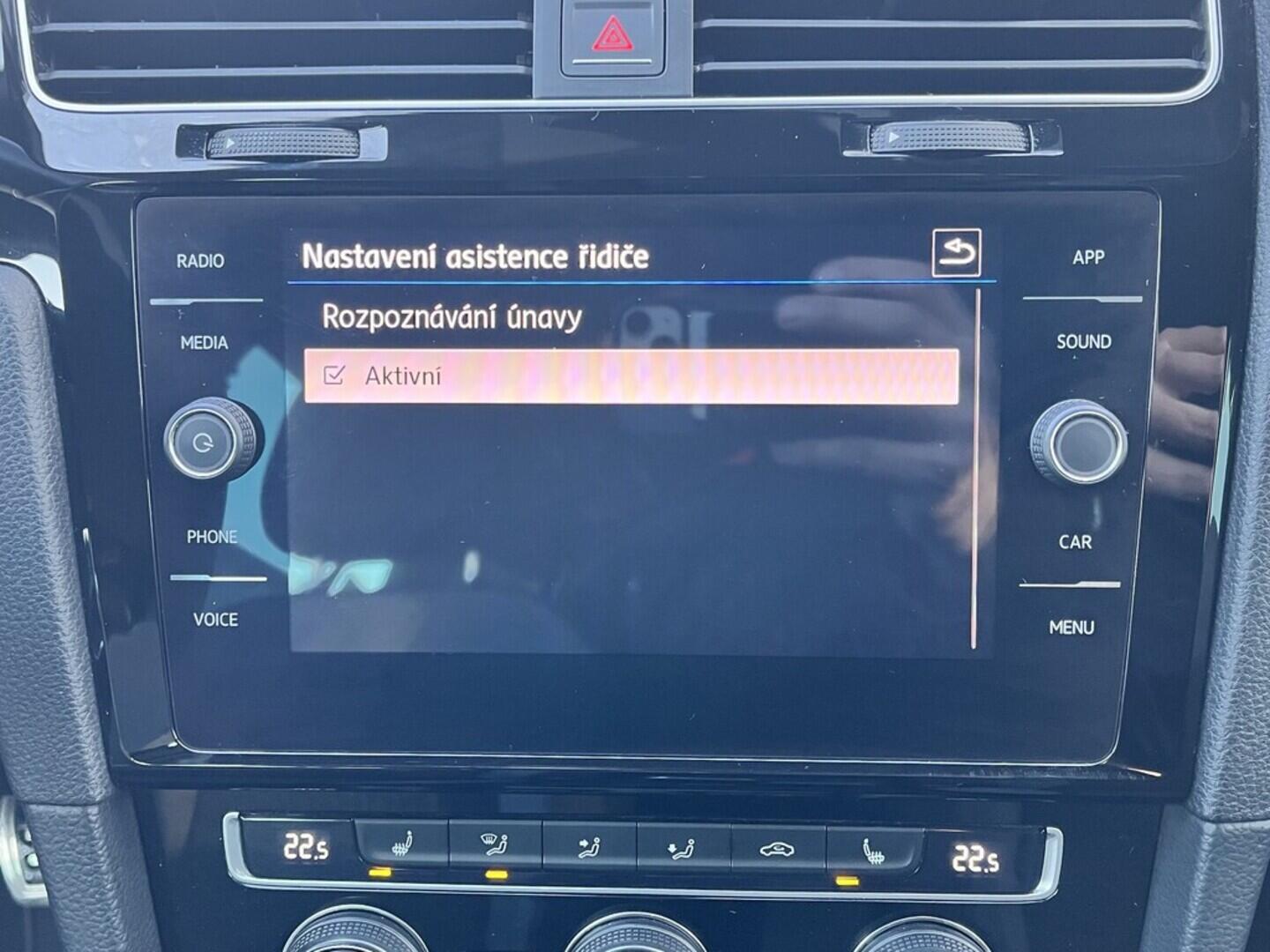 O119V07052_27.webp_GOLF R-Line 1.4 TSI 92 kW manuál, DPH