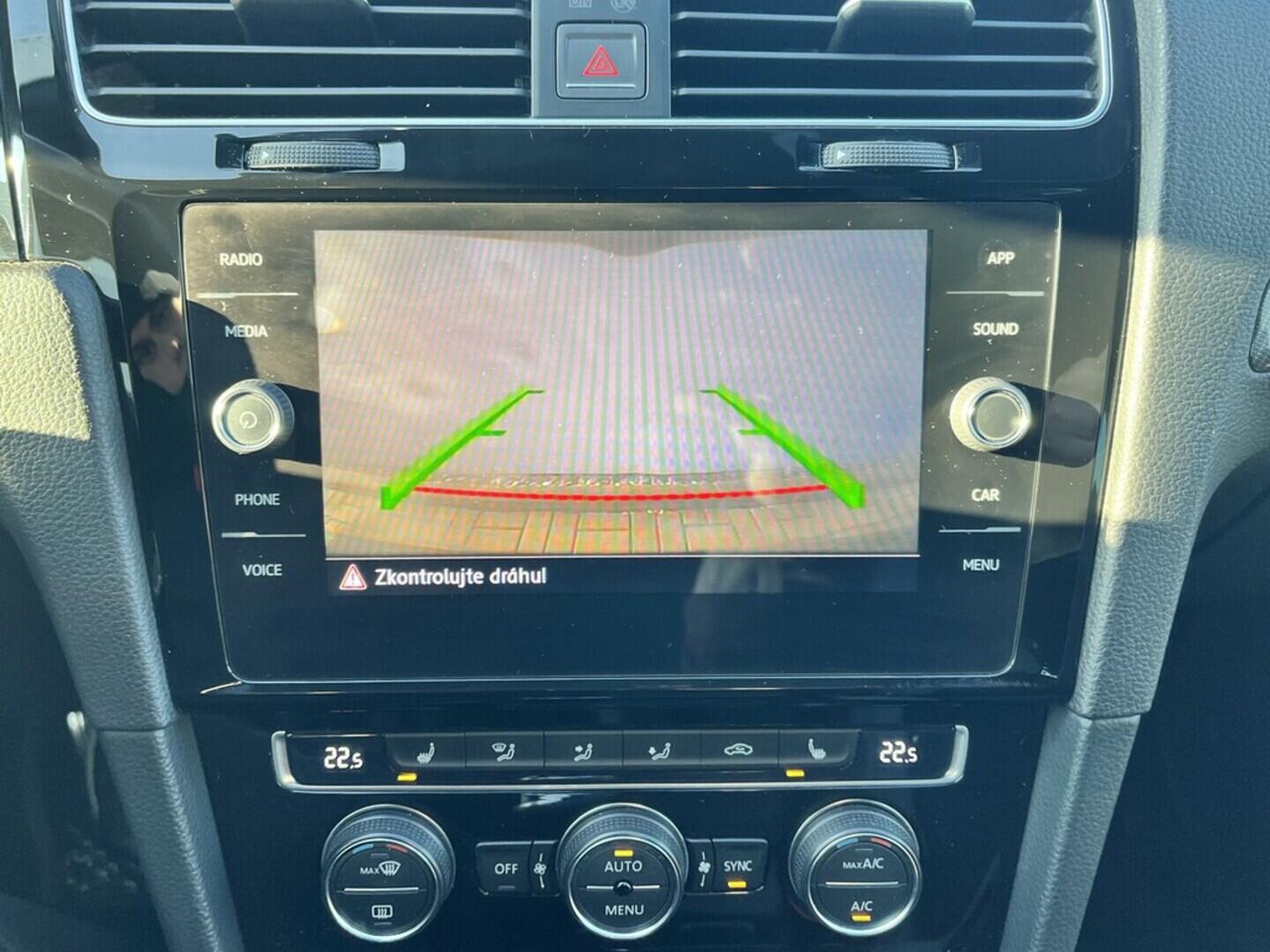 O119V07052_28.webp_GOLF R-Line 1.4 TSI 92 kW manuál, DPH