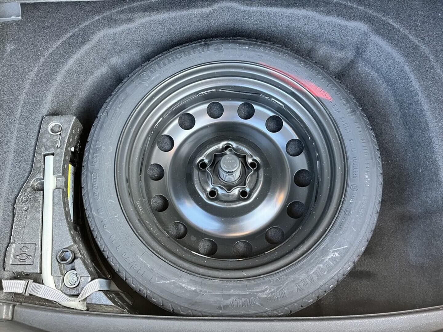 O119V07052_34.webp_GOLF R-Line 1.4 TSI 92 kW manuál, DPH