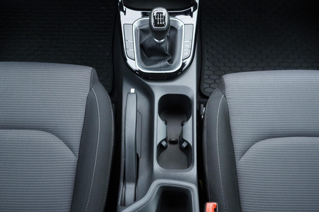 O119V07060_32.webp_I30 Start 1.0 T-GDi 74 kW manuál, DPH