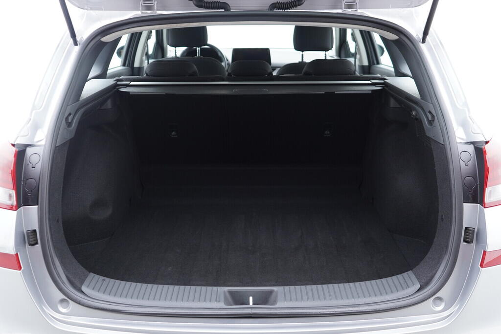 O119V07060_35.webp_I30 Start 1.0 T-GDi 74 kW manuál, DPH