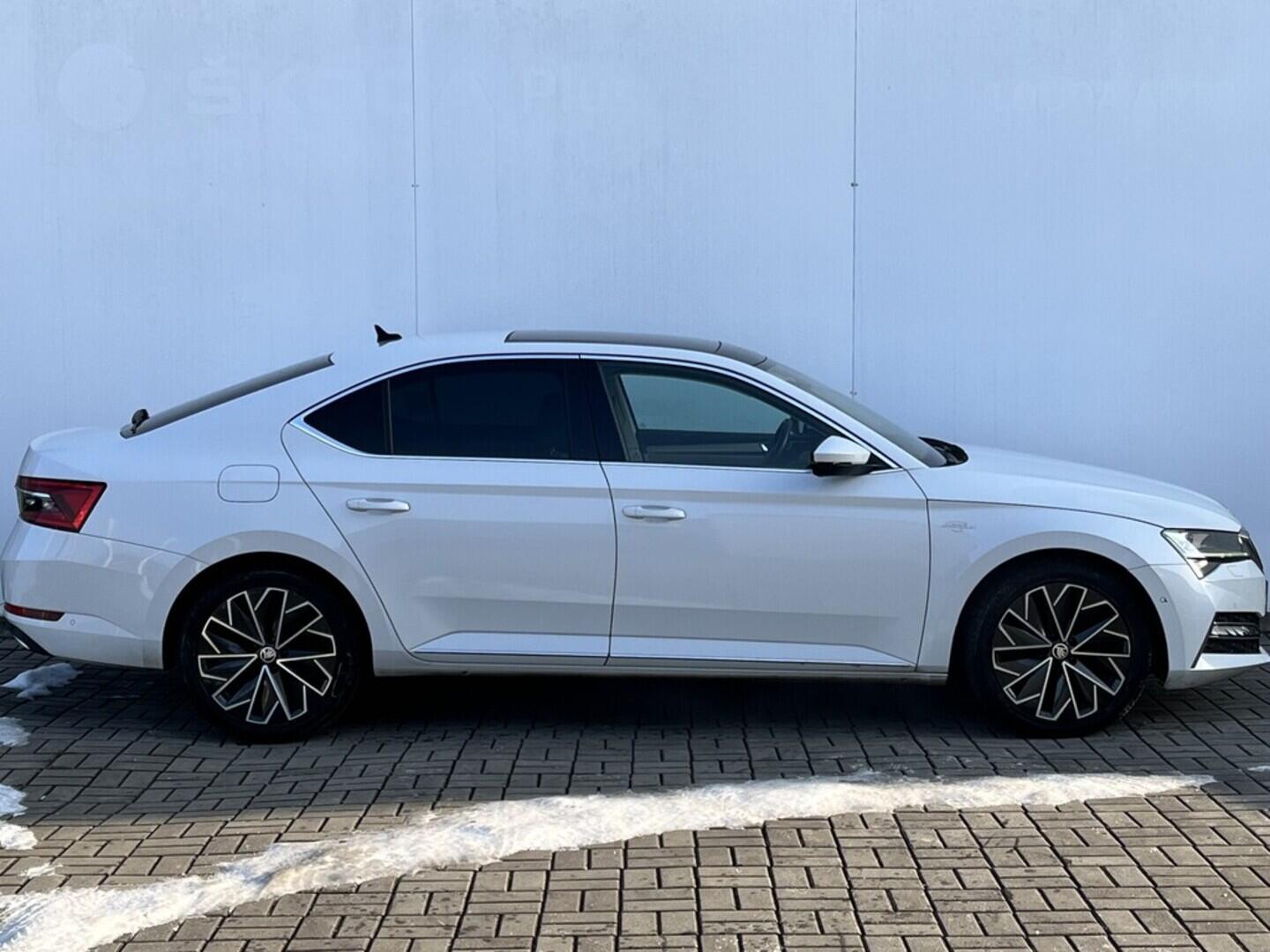 O119V07061_16.webp_SUPERB L&K 2.0 TDI 140 kW automat