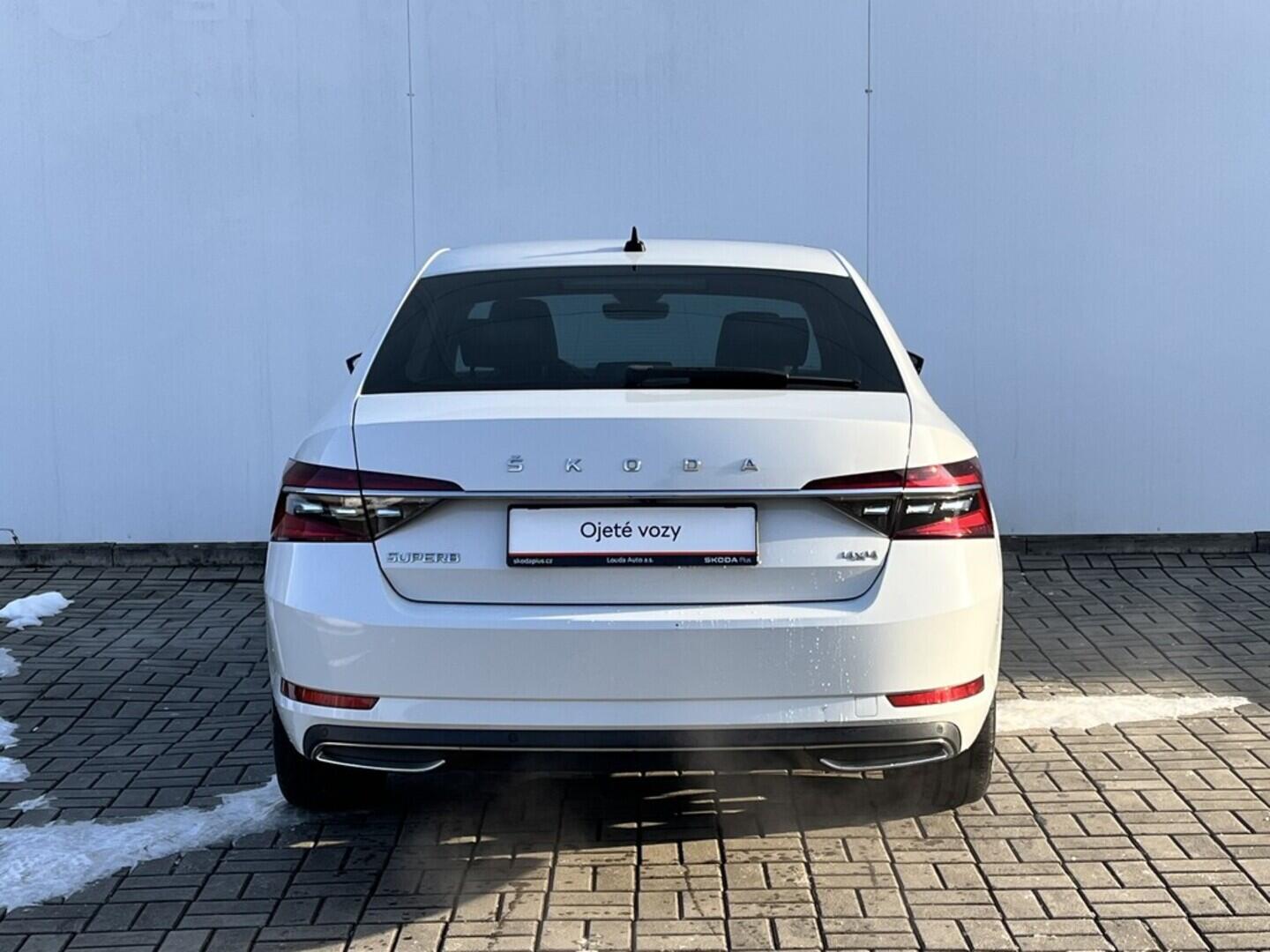 O119V07061_17.webp_SUPERB L&K 2.0 TDI 140 kW automat