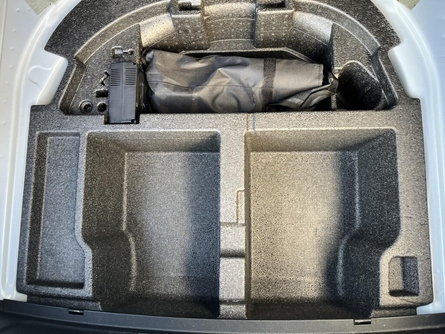 O119V07061_36.webp_SUPERB L&K 2.0 TDI 140 kW automat