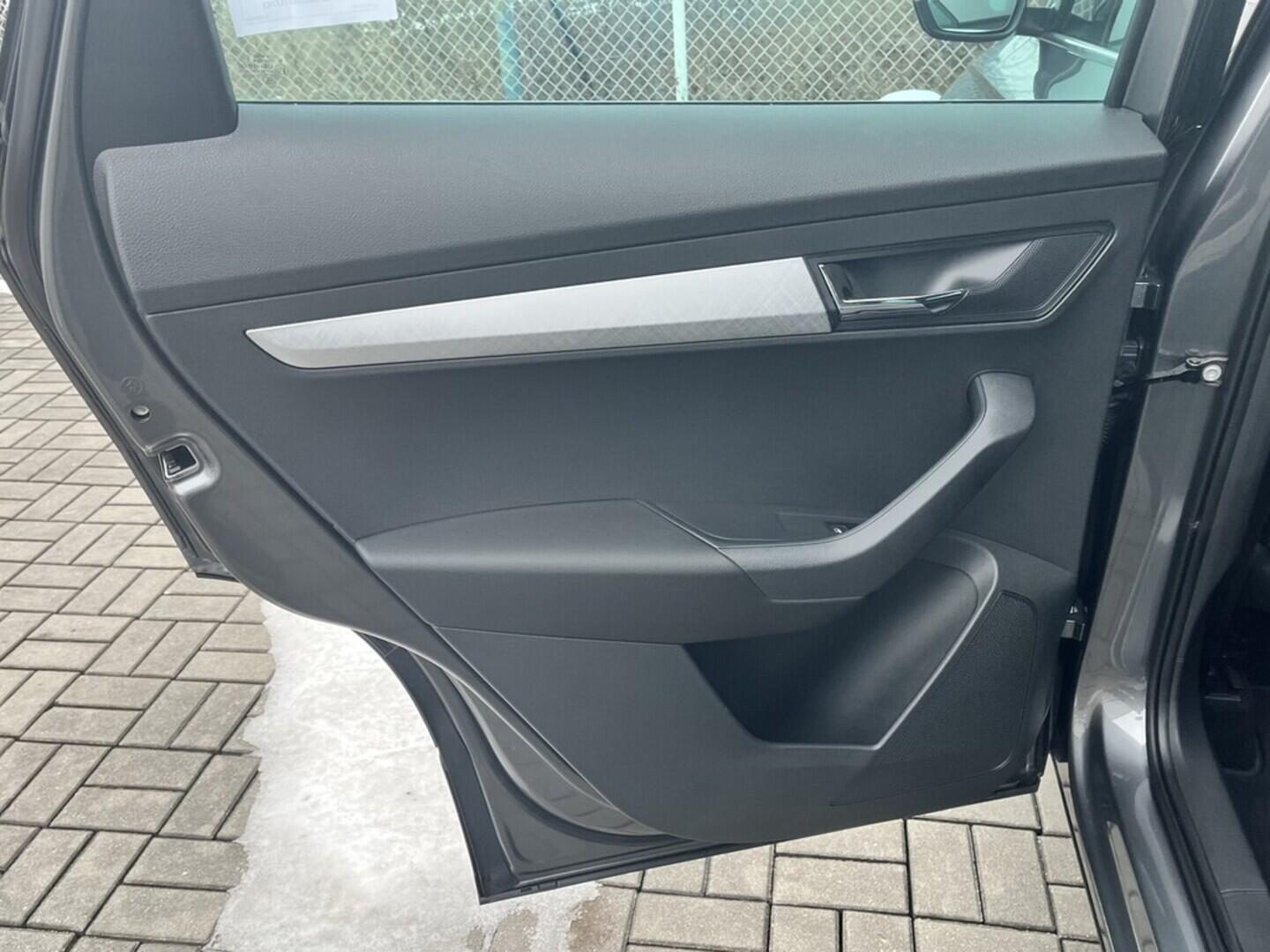 O119V07065_30.webp_KAROQ Drive 1.5 TSI 110 kW automat, DPH