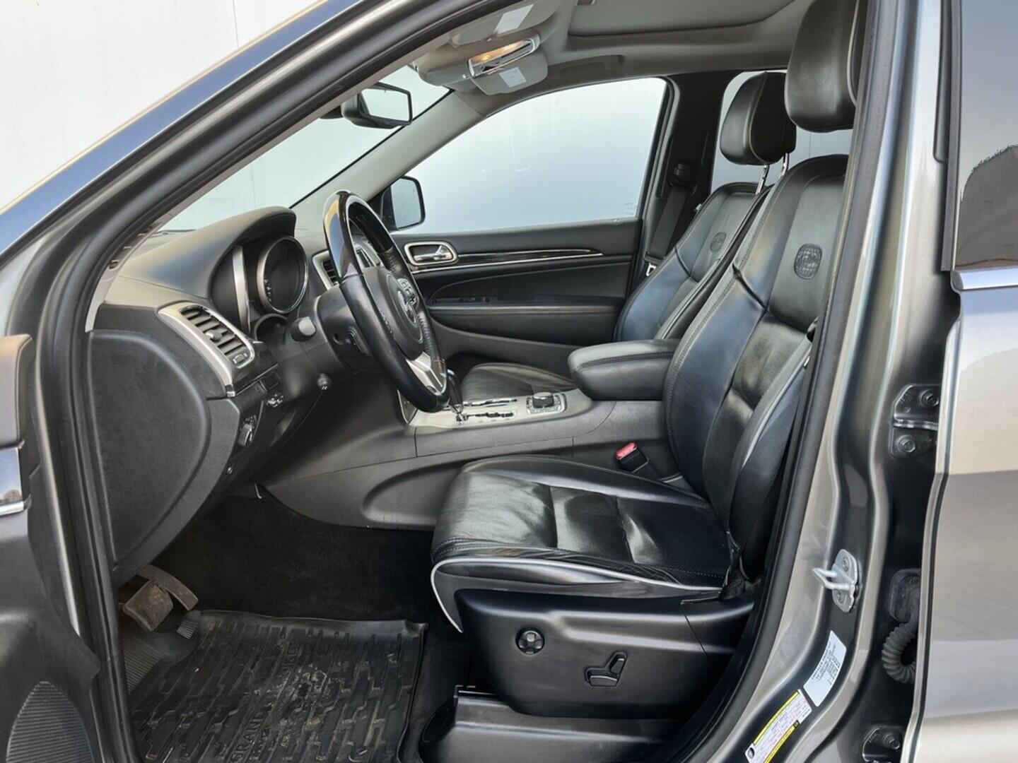 O119V07069_20.webp_GRAND CHEROKEE Limited 3.0  177 kW automat, DPH