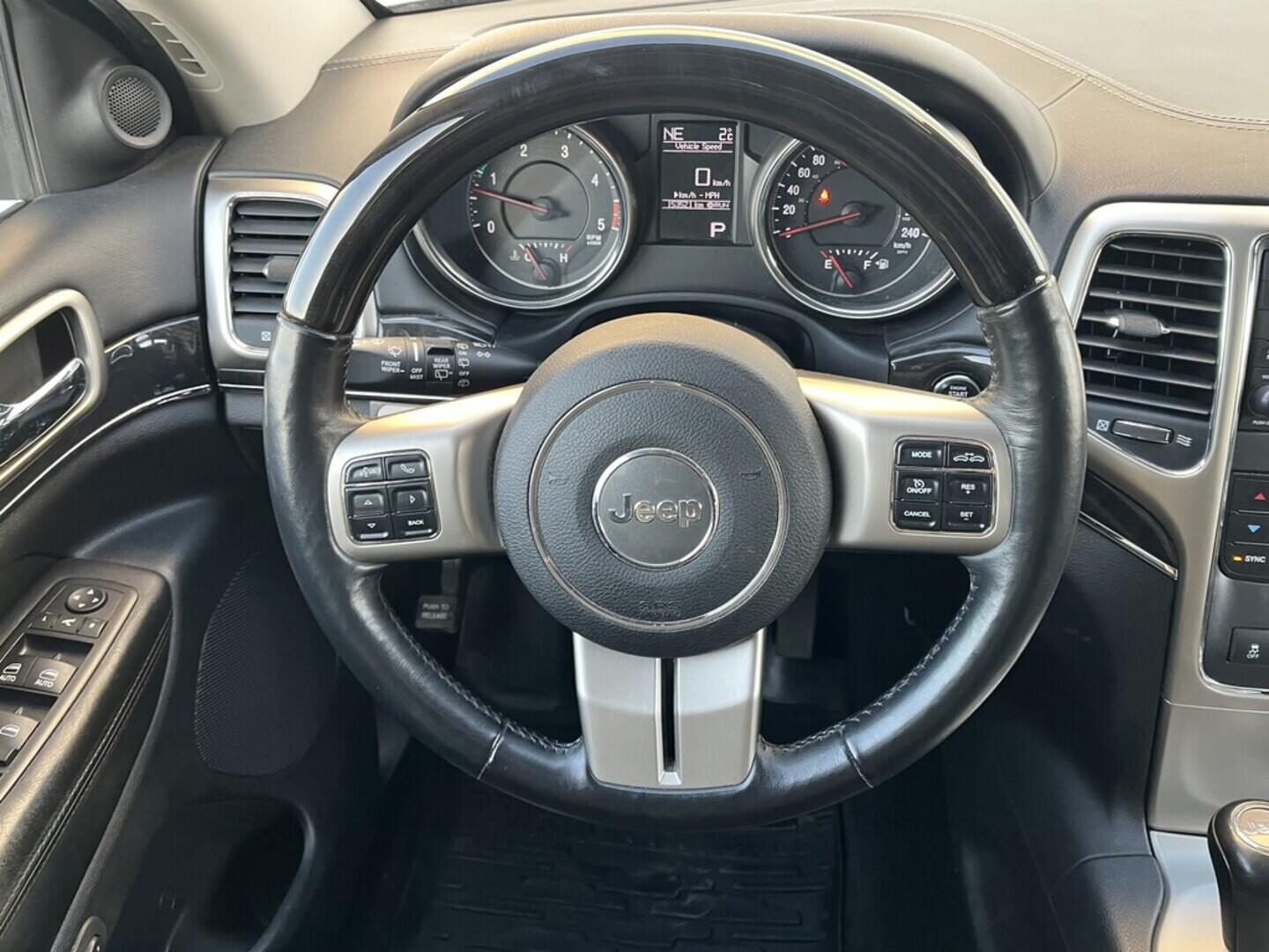 O119V07069_23.webp_GRAND CHEROKEE Limited 3.0  177 kW automat, DPH