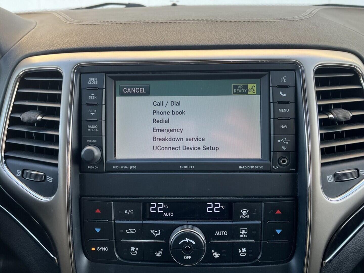 O119V07069_24.webp_GRAND CHEROKEE Limited 3.0  177 kW automat, DPH