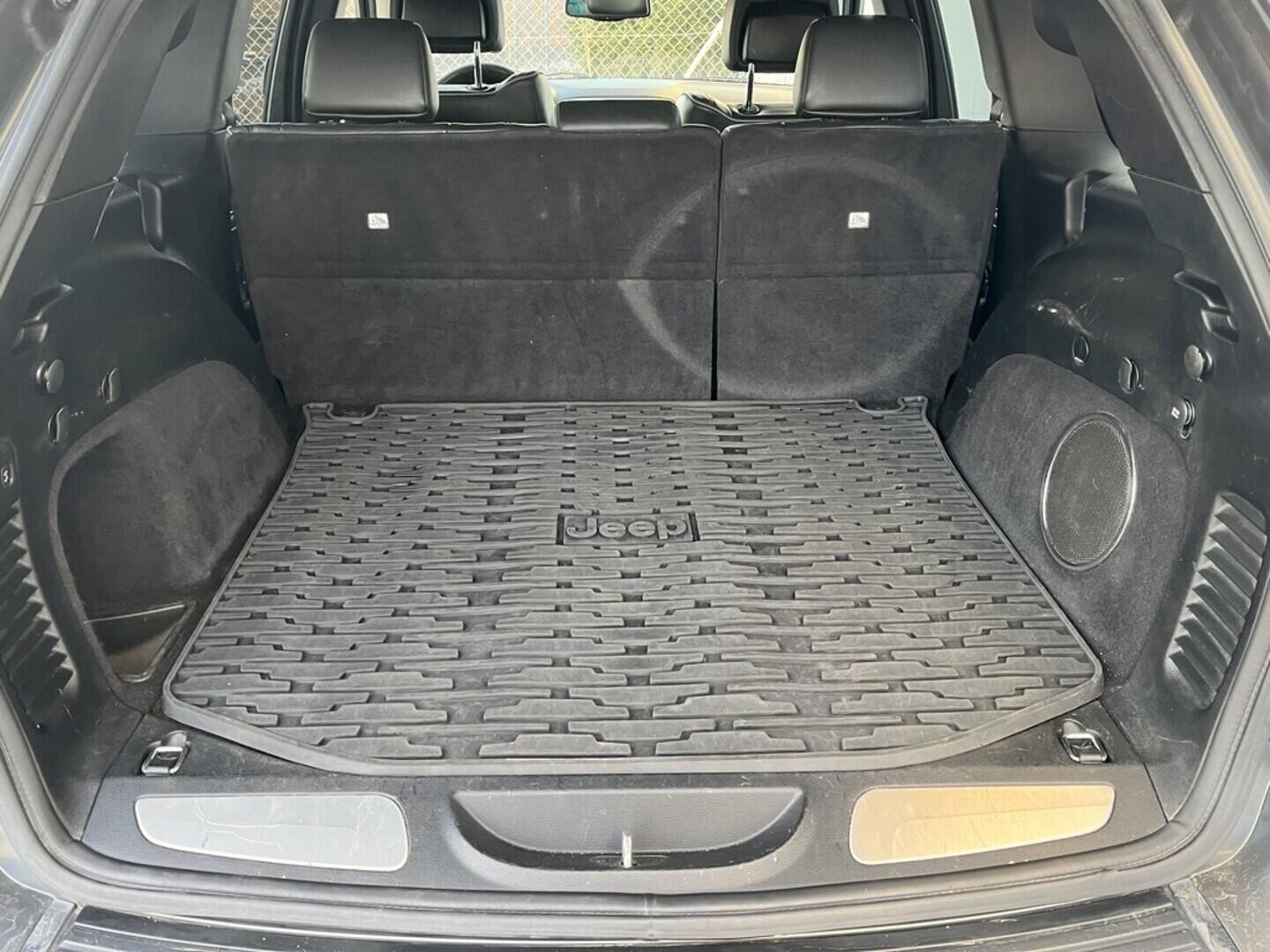 O119V07069_35.webp_GRAND CHEROKEE Limited 3.0  177 kW automat, DPH