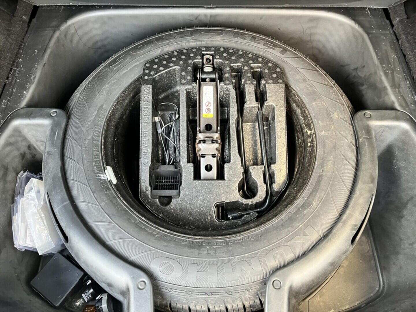 O119V07069_36.webp_GRAND CHEROKEE Limited 3.0  177 kW automat, DPH