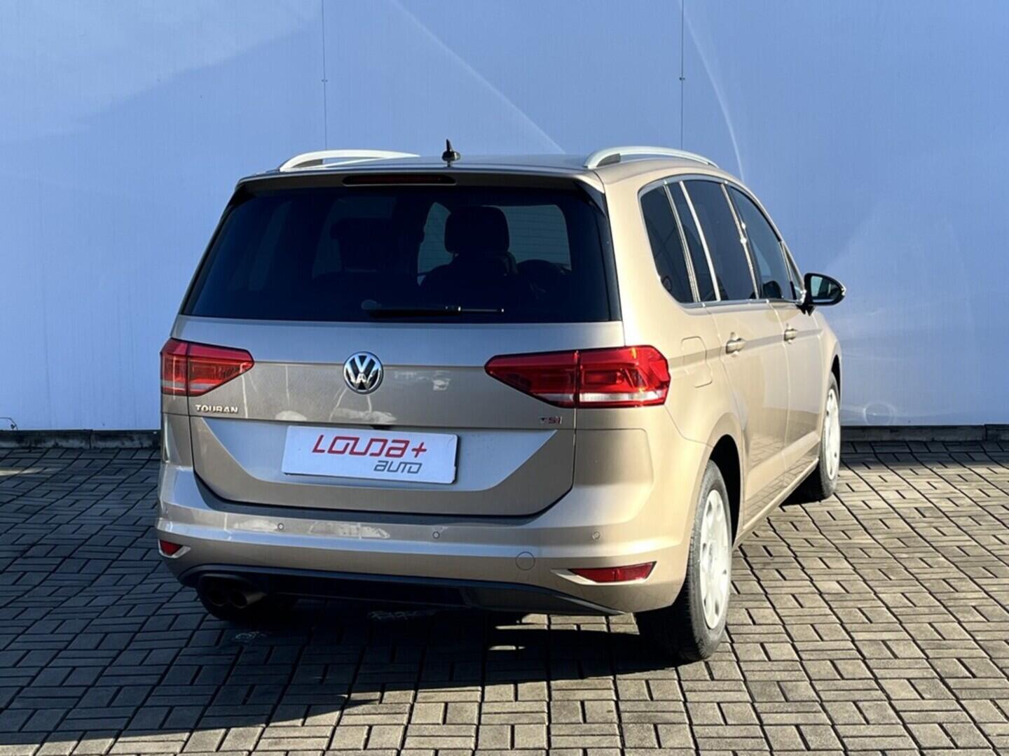 O119V07082_11.webp_TOURAN HIGHLINE 1.4 TSI 110 kW automat