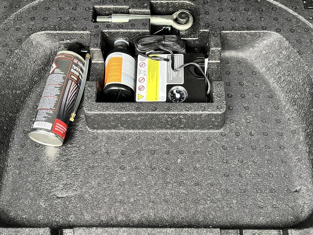 O119V07084_31.webp_CX-3 revolution 2.0  110 kW automat