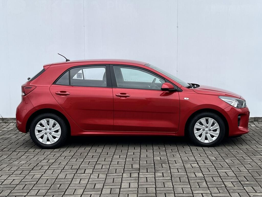 O119V07085_16.webp_RIO  1.2 MPI 62 kW manuál