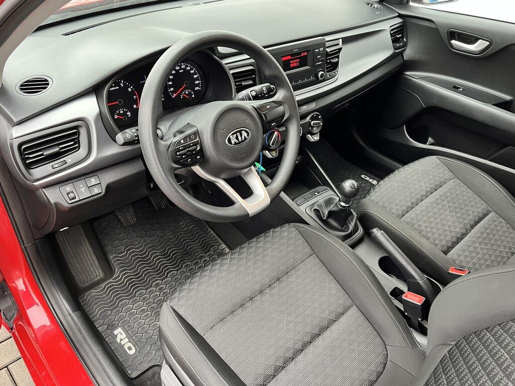 O119V07085_21.webp_RIO  1.2 MPI 62 kW manuál