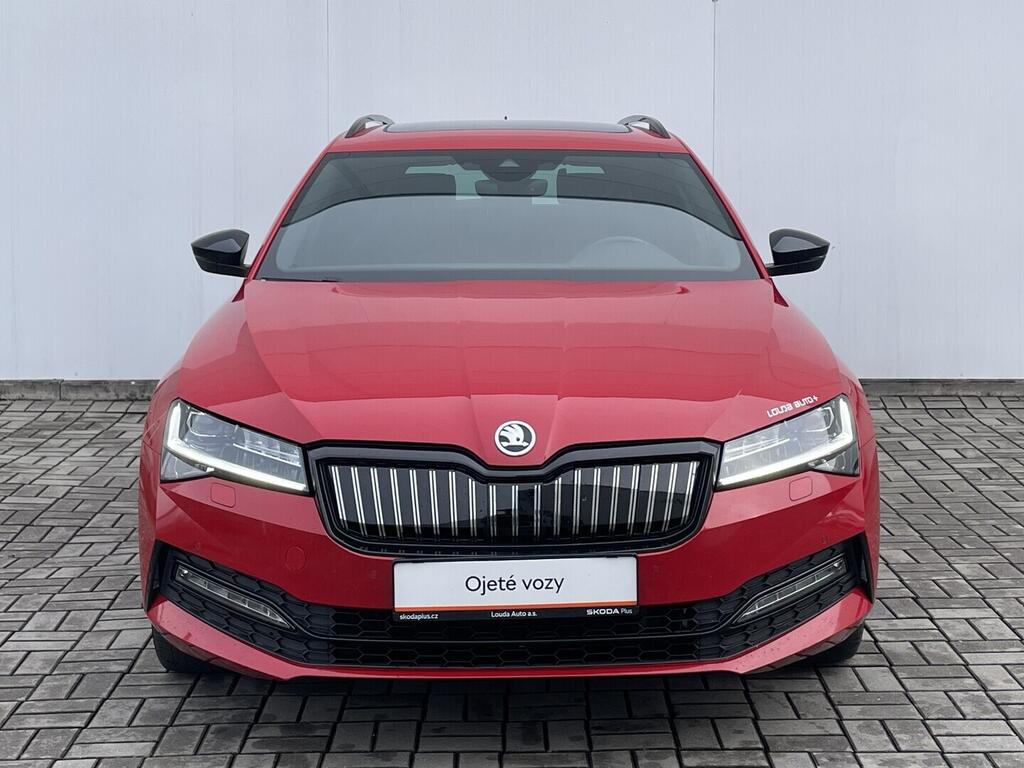 O119V07102_13.webp_SUPERB SportLine 1.4 TSI 160 kW automat, DPH