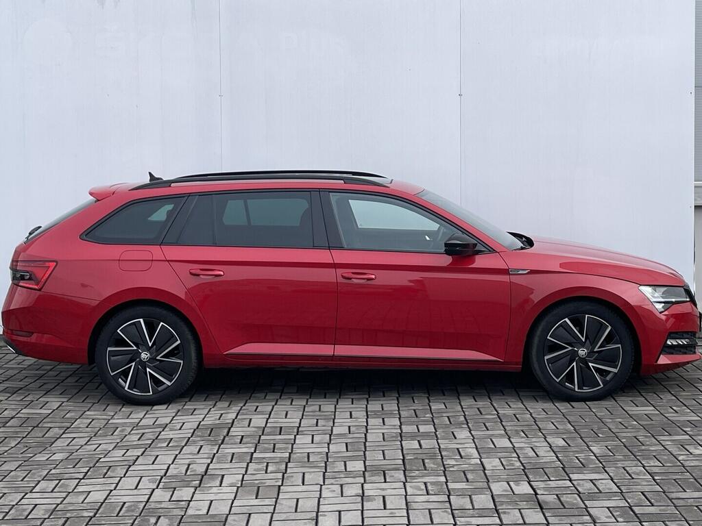 O119V07102_17.webp_SUPERB SportLine 1.4 TSI 160 kW automat, DPH