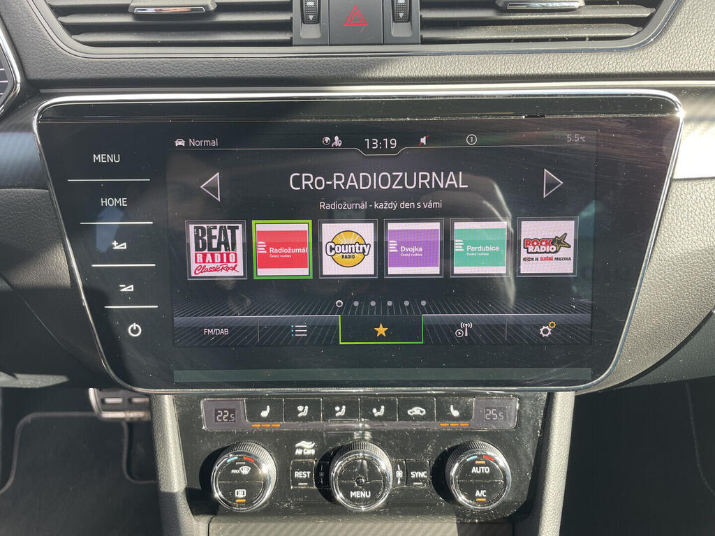 O119V07102_28.webp_SUPERB SportLine 1.4 TSI 160 kW automat, DPH