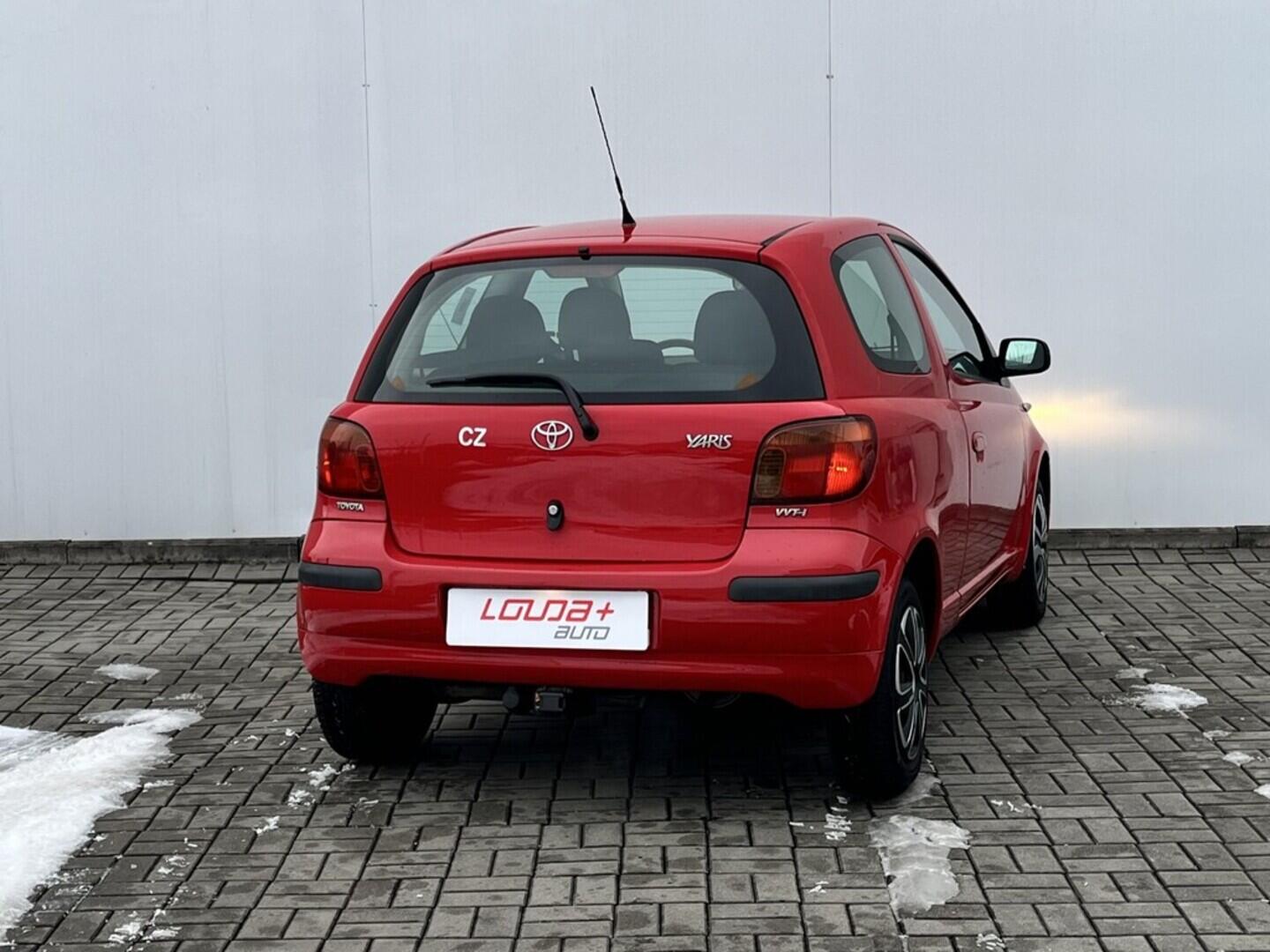 O119V07103_11.webp_YARIS  1.0 VVT-i 48 kW manuál