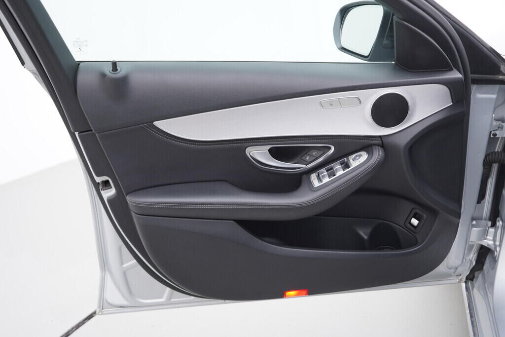 O119V07104_19.webp_TŘÍDY C C 200d Avantgarde 1.6  100 kW automat