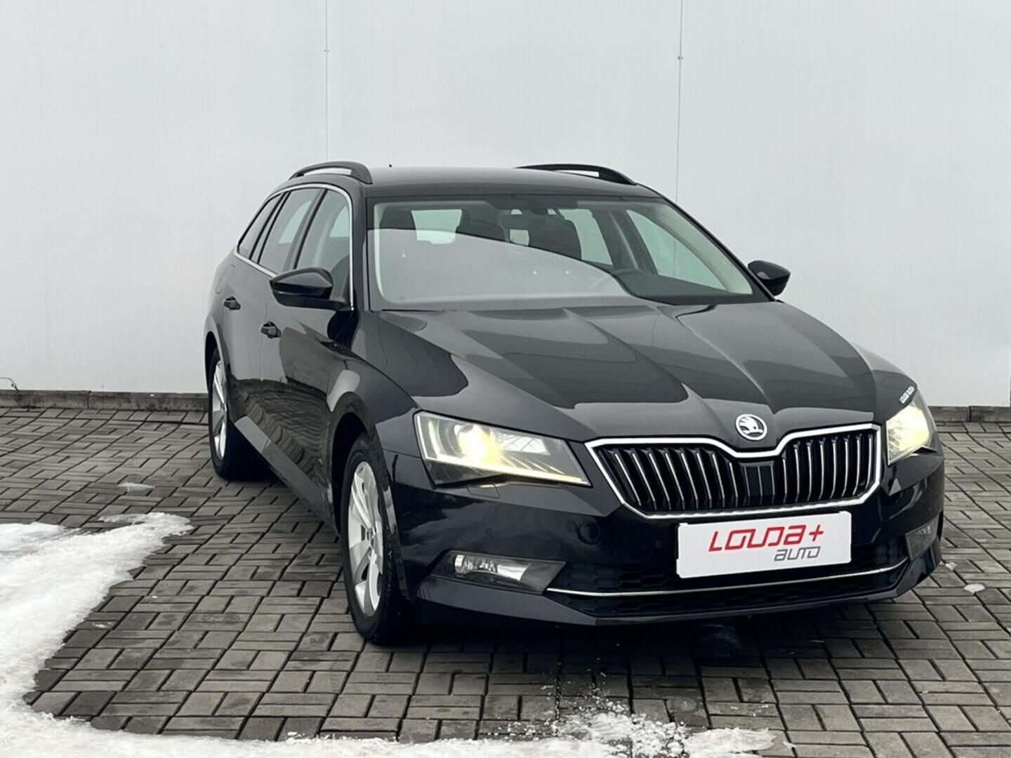 O119V07106_14.webp_SUPERB Style 2.0 TDI 110 kW manuál