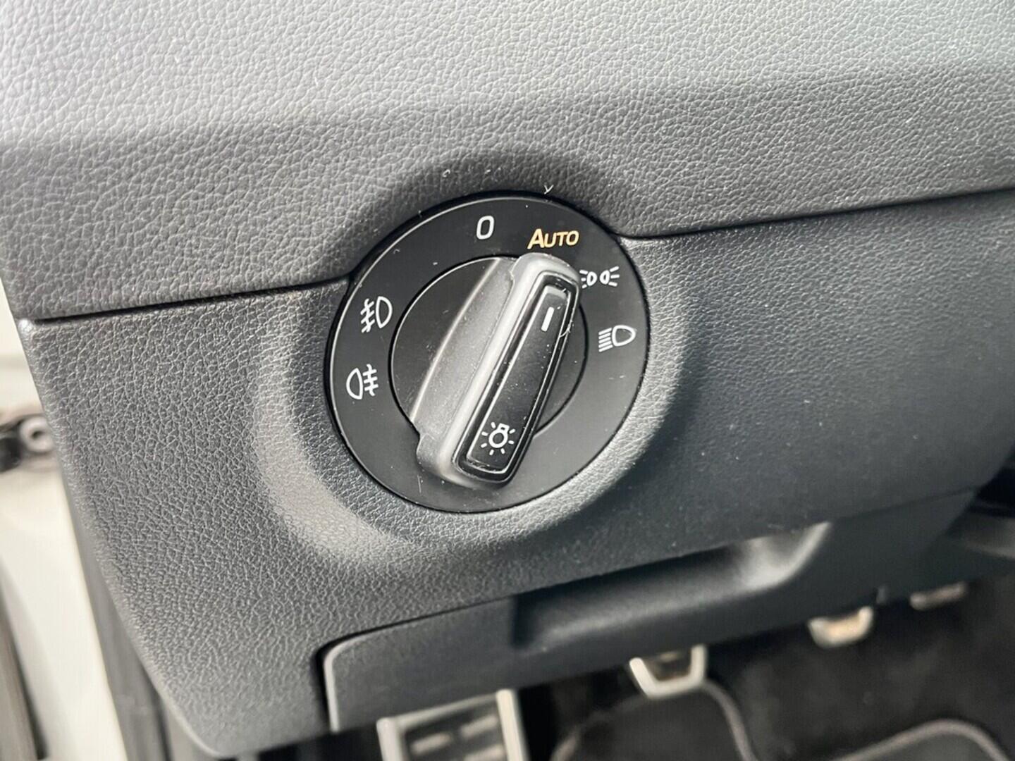 O119V07108_22.webp_OCTAVIA RS 2.0 TSI 162 kW manuál