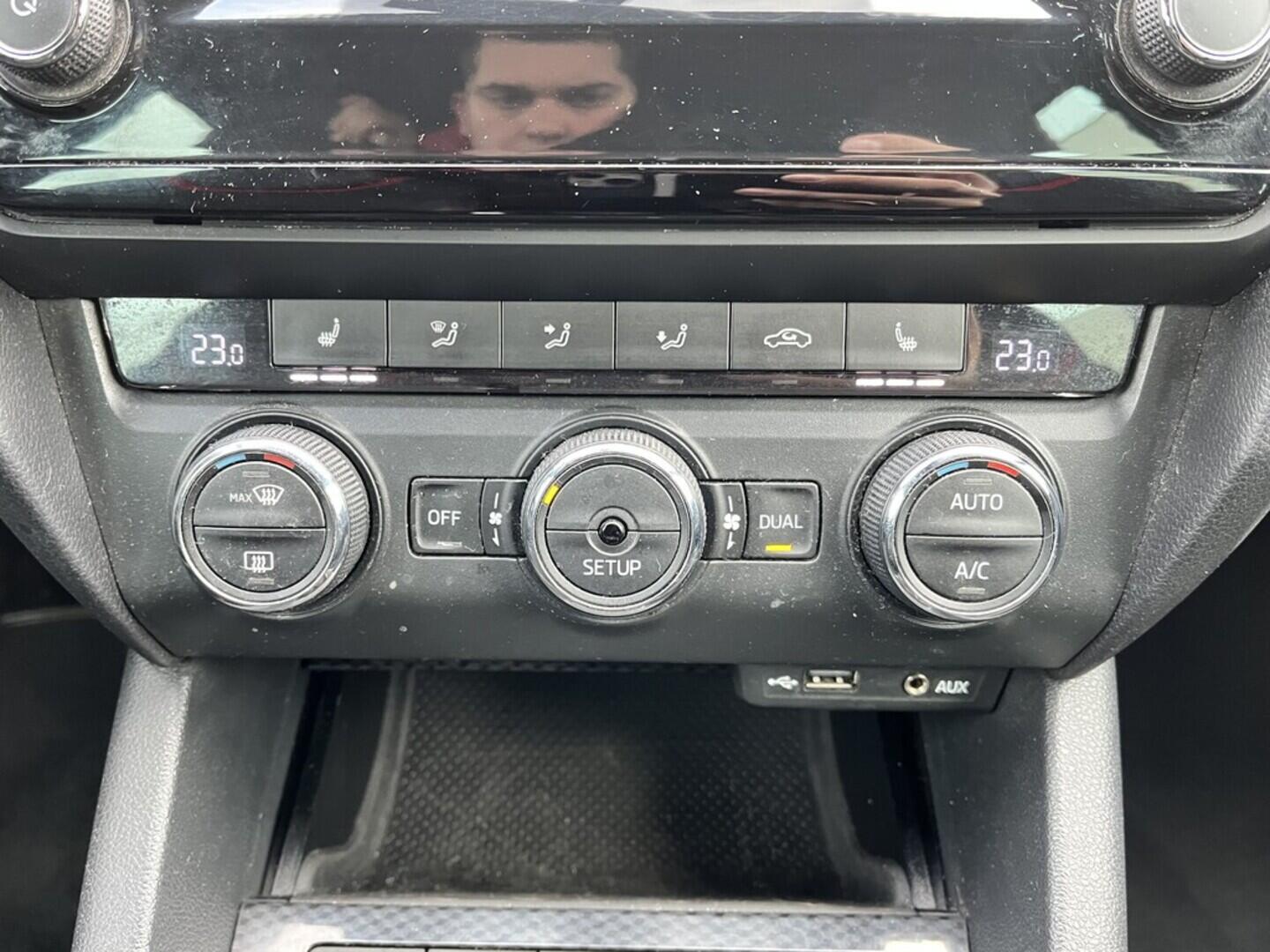 O119V07108_28.webp_OCTAVIA RS 2.0 TSI 162 kW manuál