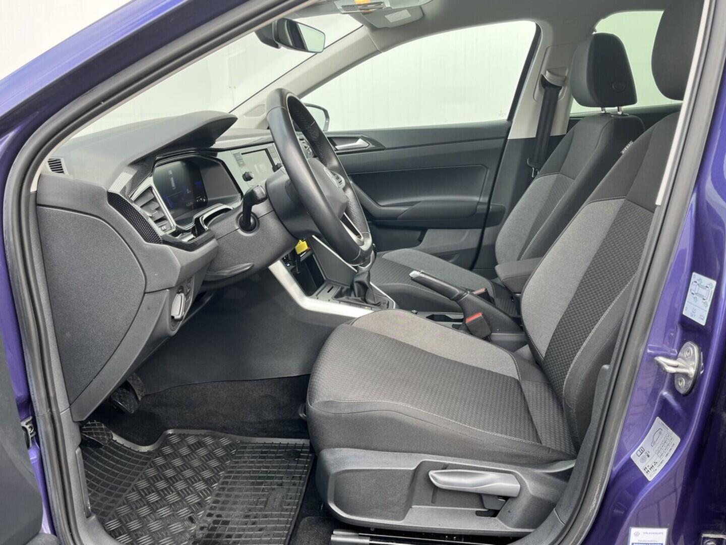 O119V07111_20.webp_POLO Life 1.0 TSI 70 kW manuál